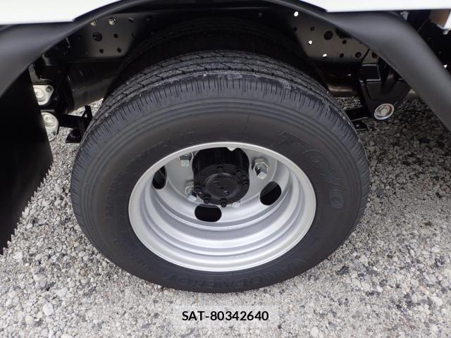Mitsubishi CANTER 2026-04 7978729-26