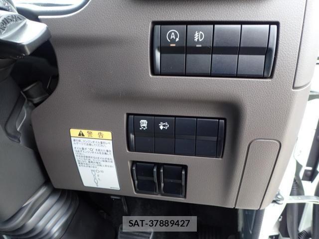 Mitsubishi CANTER 2026-04 7978721-17