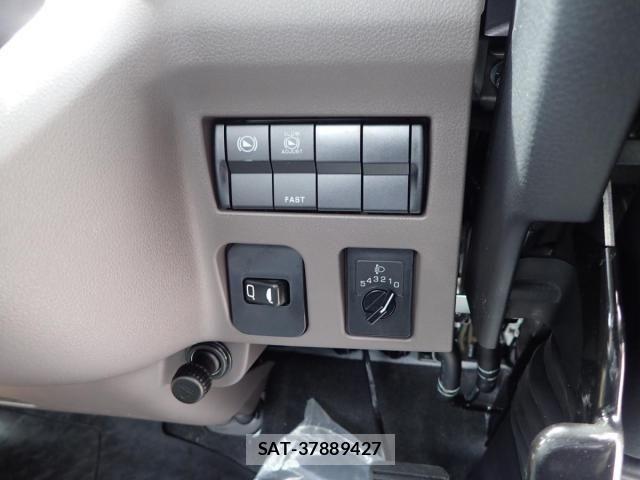 Mitsubishi CANTER 2026-04 7978721-18