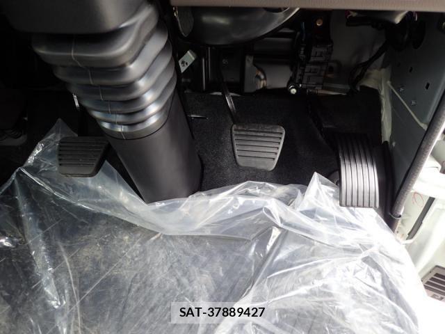 Mitsubishi CANTER 2026-04 7978721-19