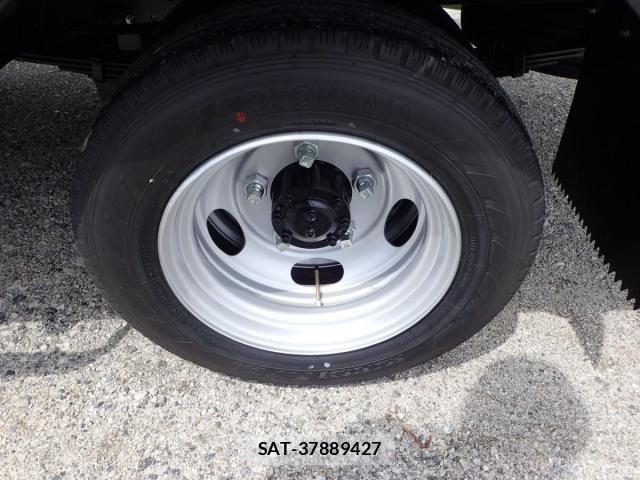 Mitsubishi CANTER 2026-04 7978721-25