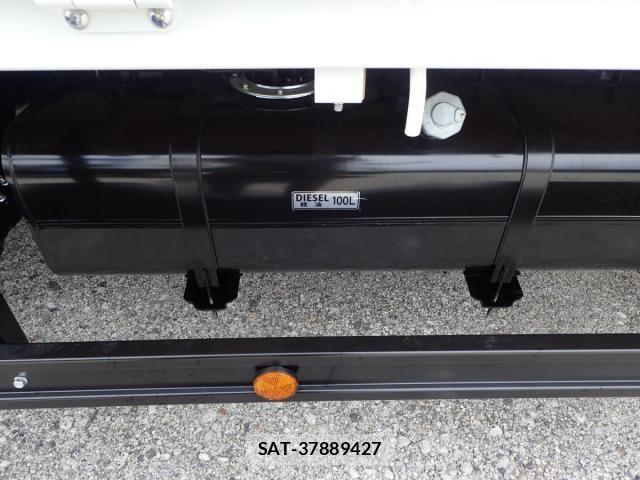 Mitsubishi CANTER 2026-04 7978721-5
