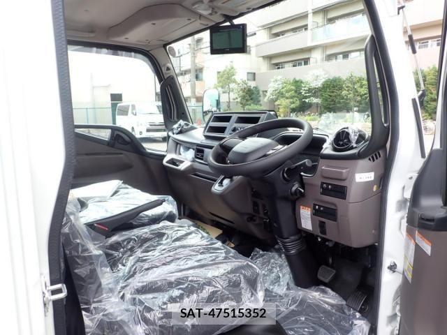 Mitsubishi CANTER 2026-04 7978724-11