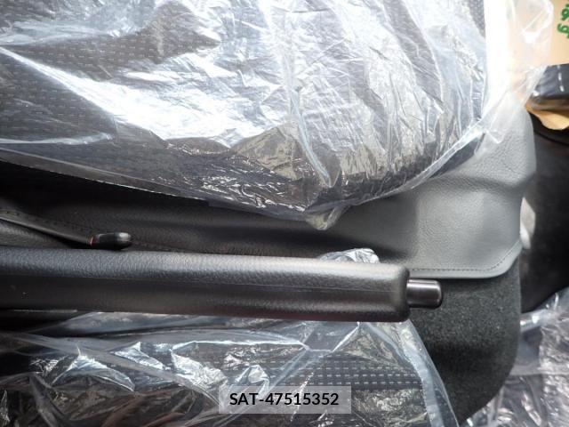 Mitsubishi CANTER 2026-04 7978724-15