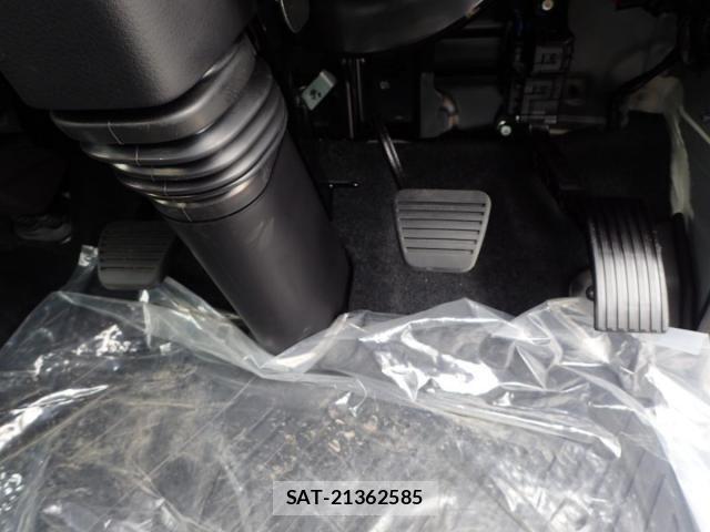Mitsubishi CANTER 2026-04 7978720-21