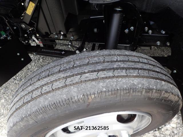 Mitsubishi CANTER 2026-04 7978720-25