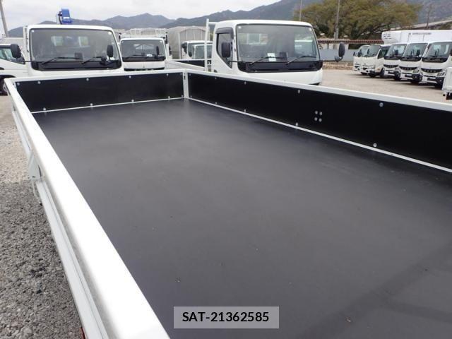 Mitsubishi CANTER 2026-04 7978720-2