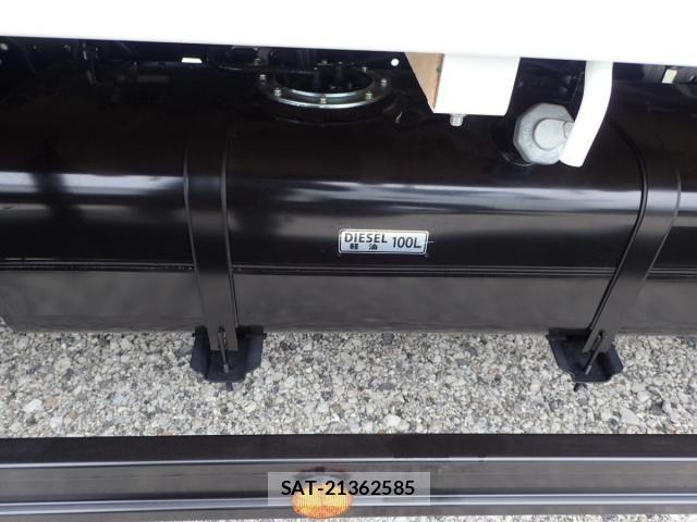 Mitsubishi CANTER 2026-04 7978720-5