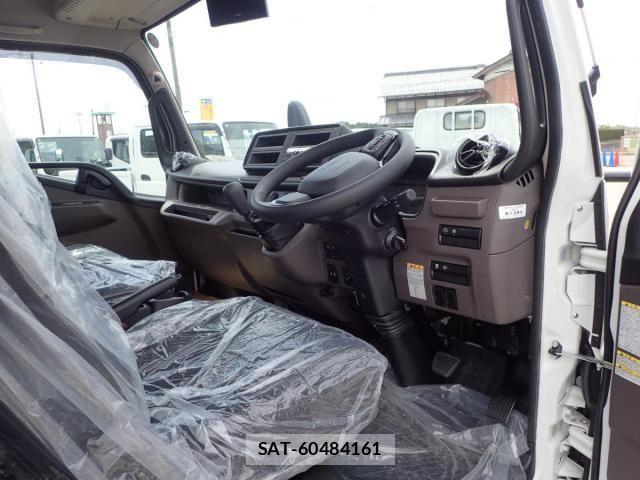 Mitsubishi CANTER 2026-04 7978722-11