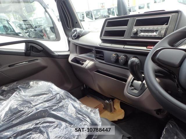 Mitsubishi CANTER 2026-04 7978725-10