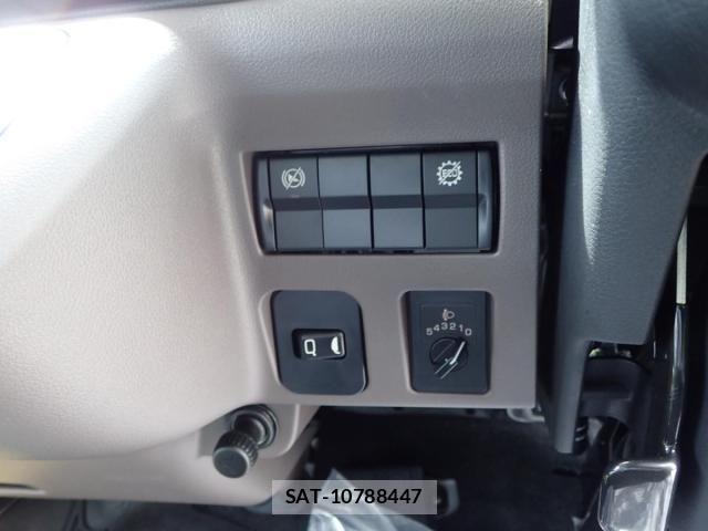 Mitsubishi CANTER 2026-04 7978725-19