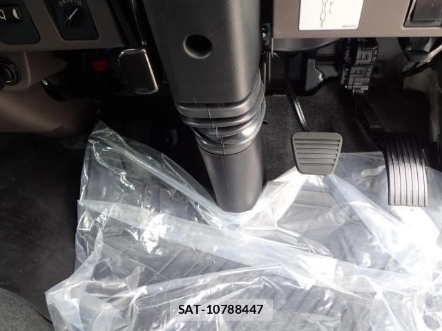 Mitsubishi CANTER 2026-04 7978725-20