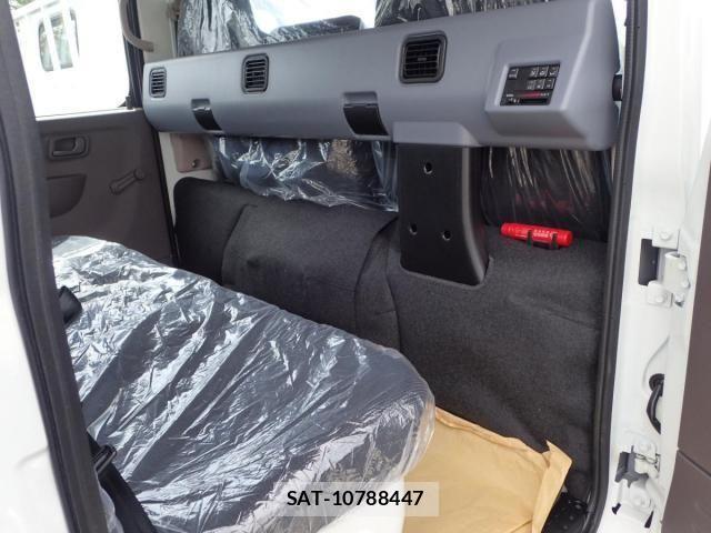Mitsubishi CANTER 2026-04 7978725-21