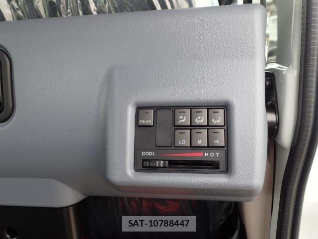 Mitsubishi CANTER 2026-04 7978725-22