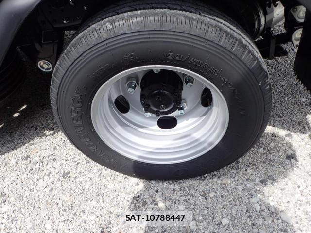 Mitsubishi CANTER 2026-04 7978725-24