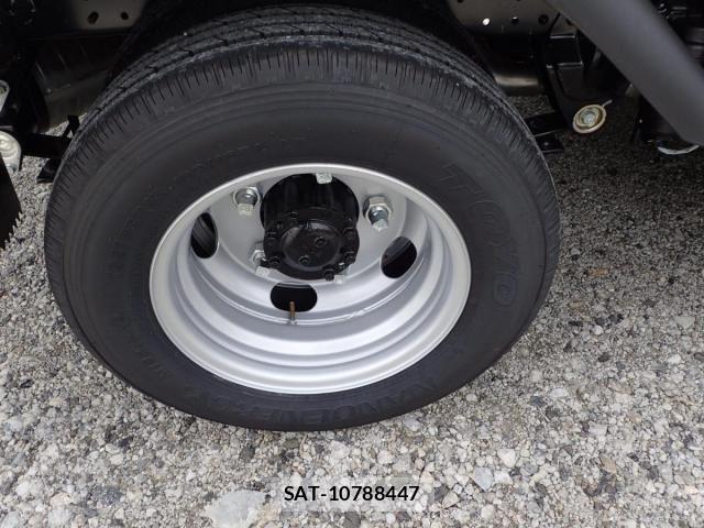 Mitsubishi CANTER 2026-04 7978725-25