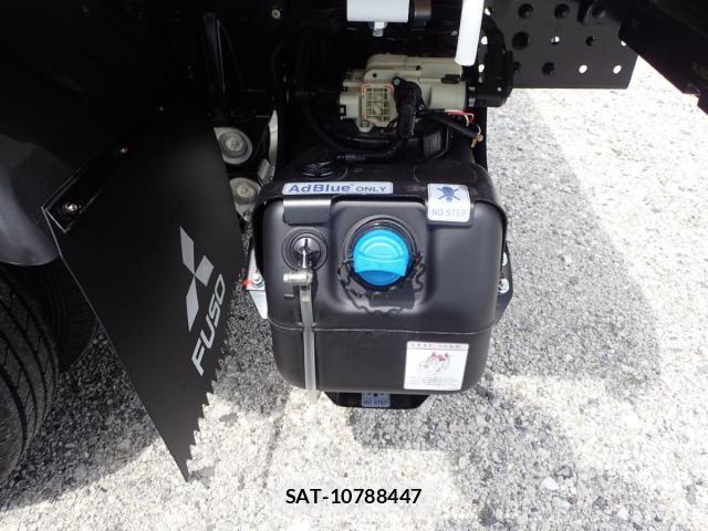 Mitsubishi CANTER 2026-04 7978725-7