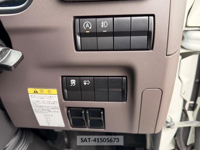 Mitsubishi CANTER 2026-04 7978719-17