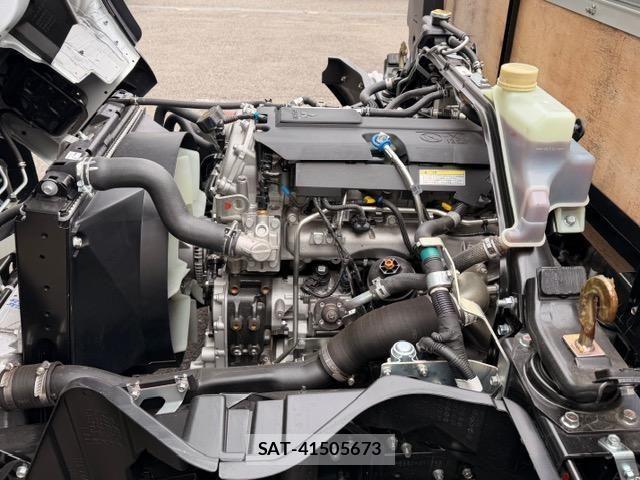 Mitsubishi CANTER 2026-04 7978719-21
