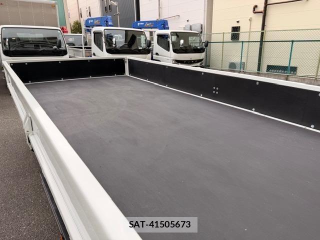 Mitsubishi CANTER 2026-04 7978719-4