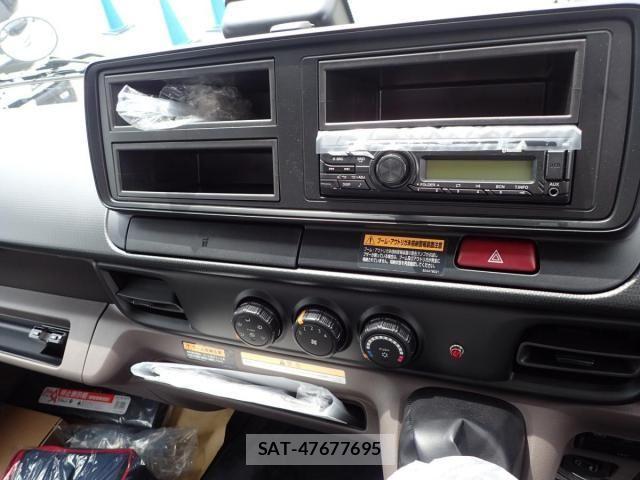 Mitsubishi CANTER 2026-04 7978712-14