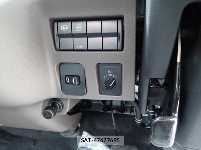 Mitsubishi CANTER 2026-04 7978712-21