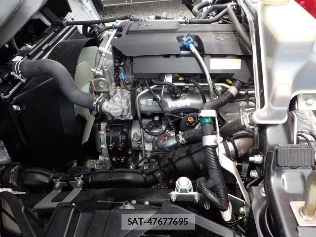 Mitsubishi CANTER 2026-04 7978712-23