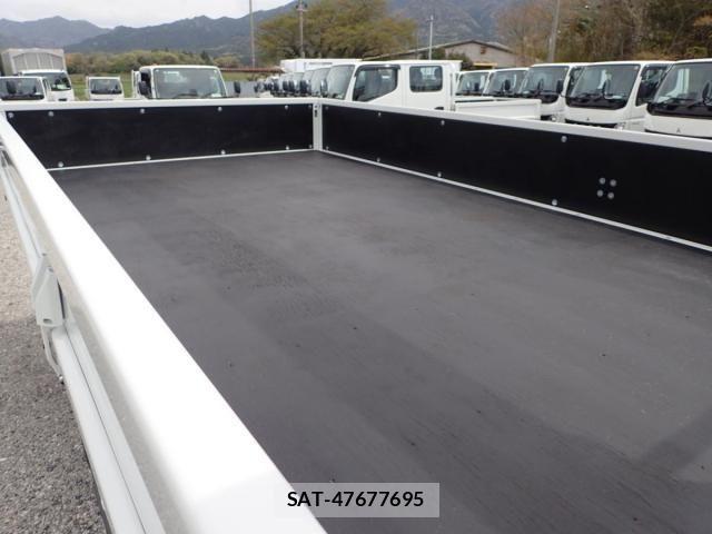 Mitsubishi CANTER 2026-04 7978712-4