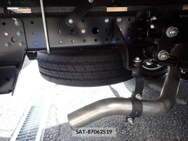 Mitsubishi CANTER 2026-04 7978726-10