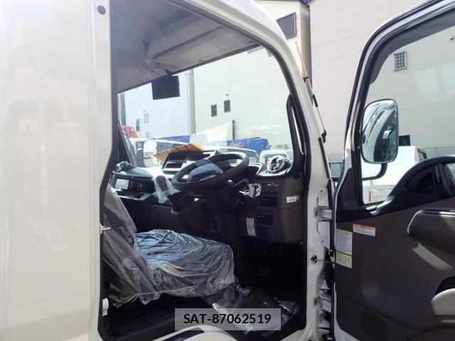 Mitsubishi CANTER 2026-04 7978726-12