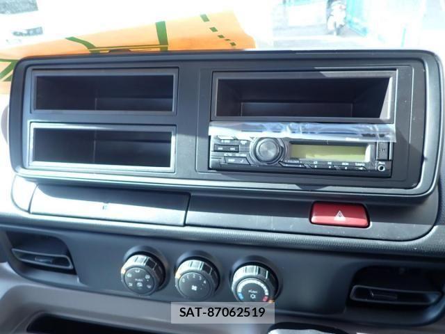 Mitsubishi CANTER 2026-04 7978726-14