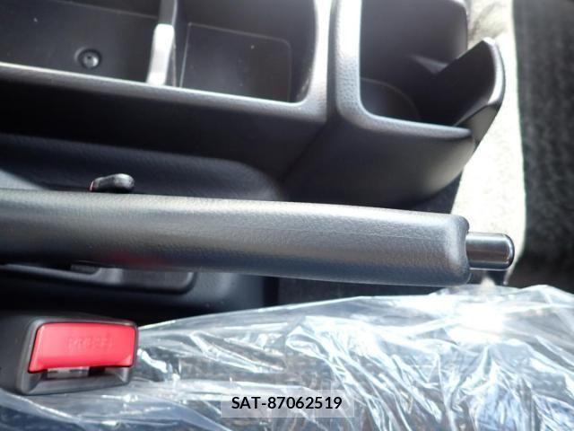 Mitsubishi CANTER 2026-04 7978726-17