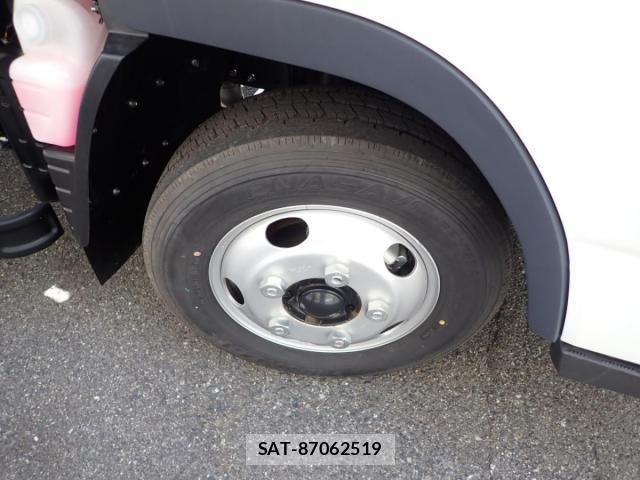 Mitsubishi CANTER 2026-04 7978726-27