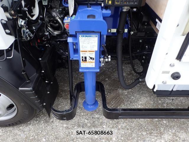 Mitsubishi CANTER 2026-04 7978713-12
