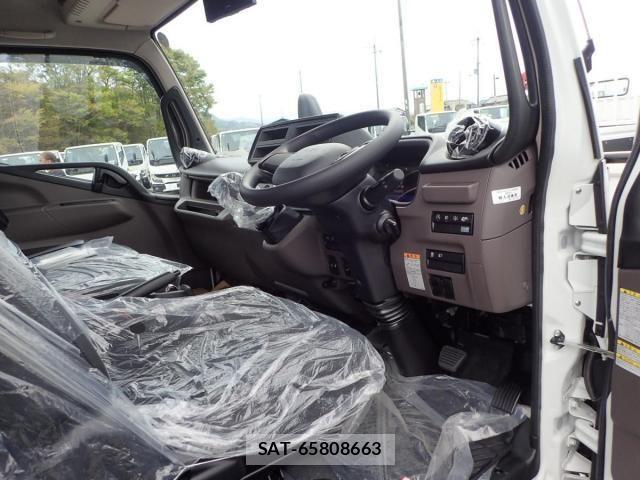 Mitsubishi CANTER 2026-04 7978713-14
