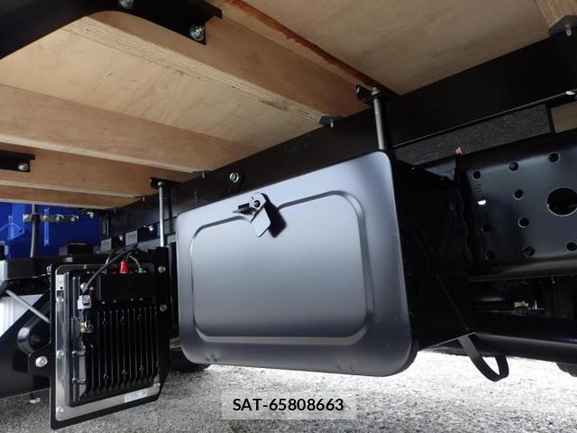 Mitsubishi CANTER 2026-04 7978713-8