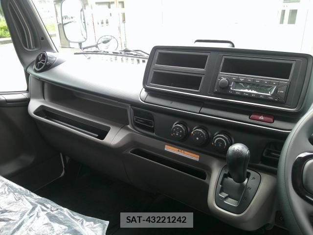 Mitsubishi CANTER 2026-03 7978701-21