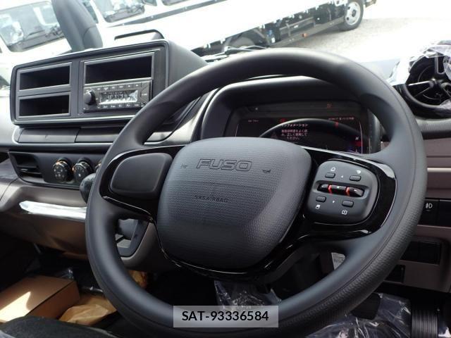 Mitsubishi CANTER 2026-04 7978730-17