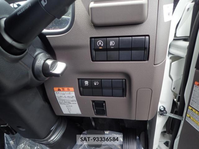 Mitsubishi CANTER 2026-04 7978730-20