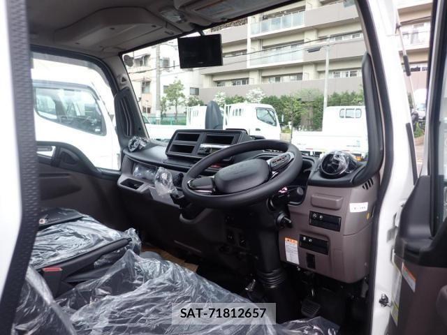 Mitsubishi CANTER 2026-04 7978723-11