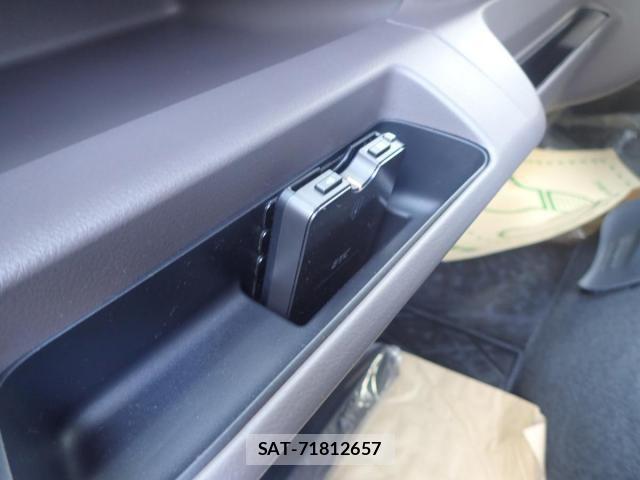 Mitsubishi CANTER 2026-04 7978723-14