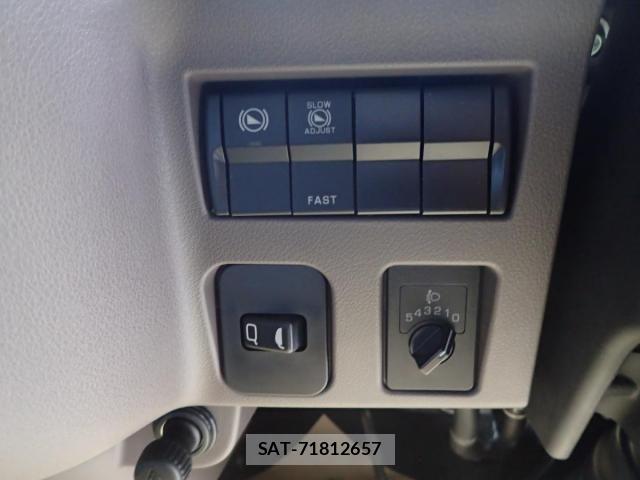 Mitsubishi CANTER 2026-04 7978723-20