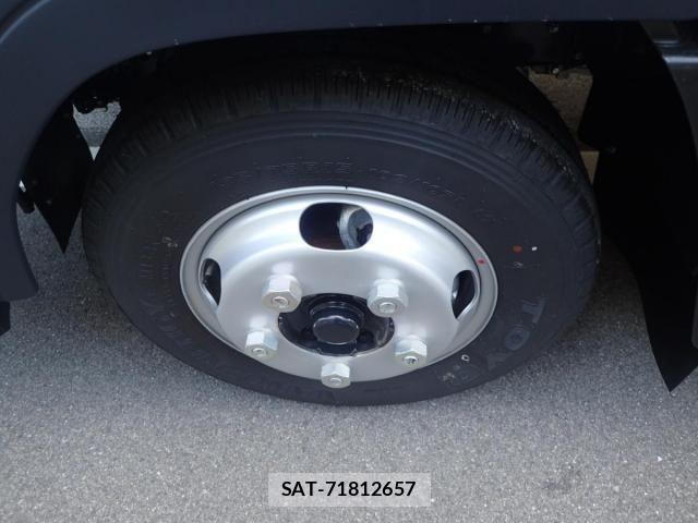 Mitsubishi CANTER 2026-04 7978723-26