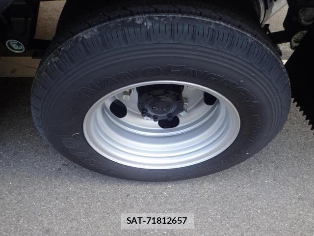Mitsubishi CANTER 2026-04 7978723-27