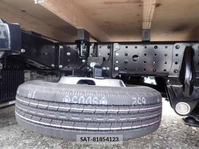 Mitsubishi CANTER 2026-04 7978727-10