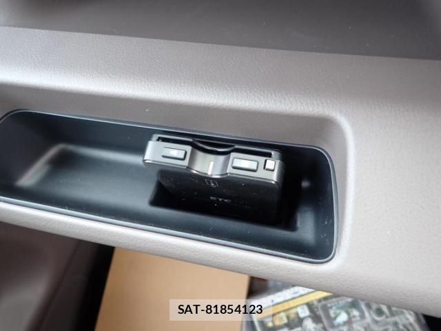 Mitsubishi CANTER 2026-04 7978727-14