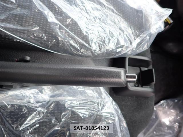 Mitsubishi CANTER 2026-04 7978727-16