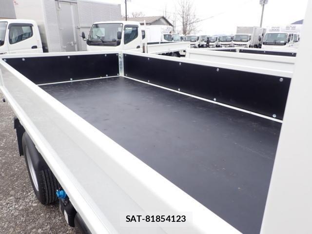 Mitsubishi CANTER 2026-04 7978727-5