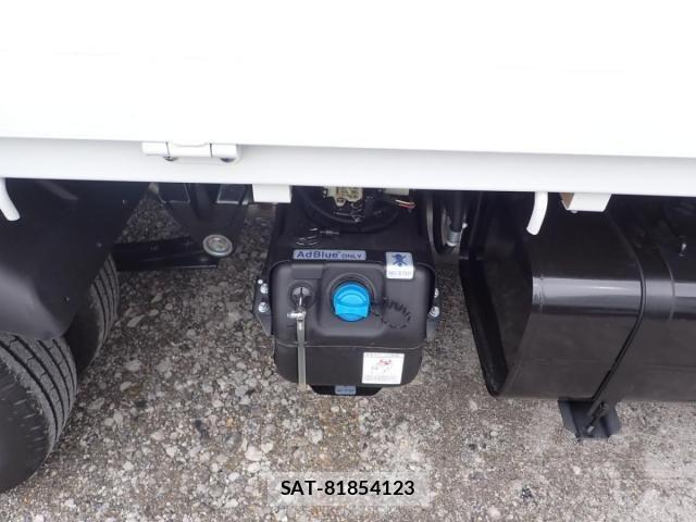 Mitsubishi CANTER 2026-04 7978727-8