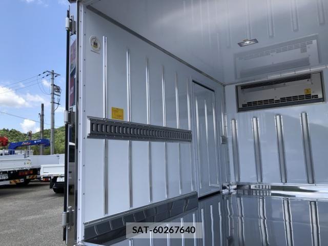 Mitsubishi CANTER 2026-03 7978716-13